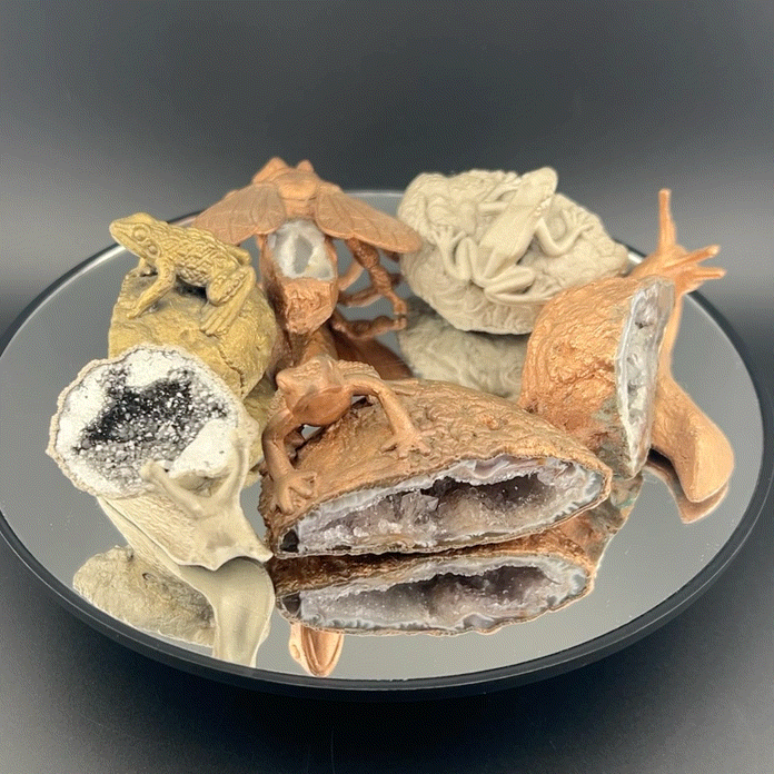 Medium Geode & Stones Collection