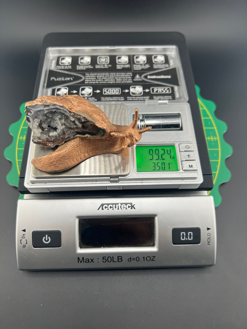 Snail XL With Cloud Oco Geode As Shell