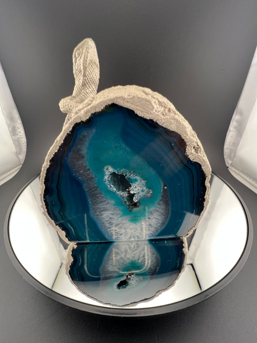 Blue Dyed Agate Geode With Lizard Nickle