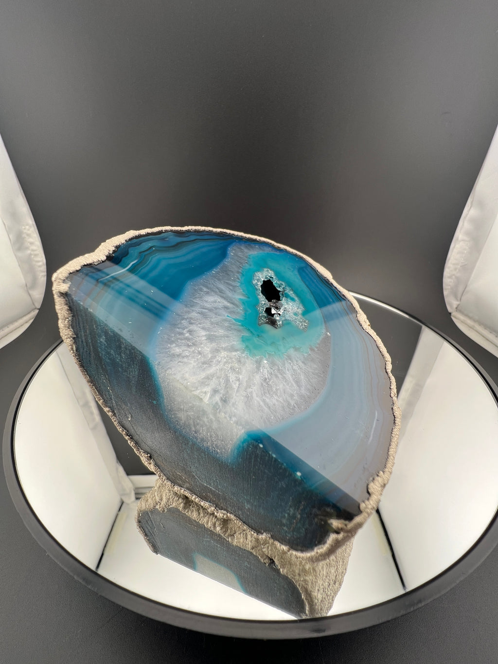 Blue Dyed Agate Geode With Lizard Nickle